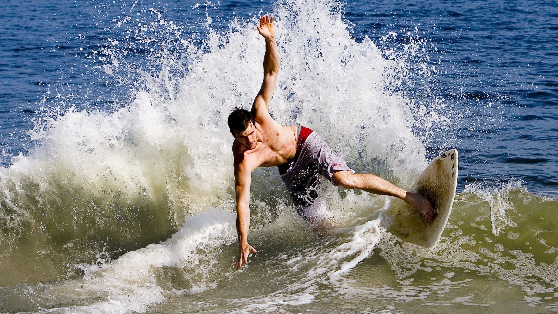 巴萨前锋连场进球，助球队斩获胜利，巴萨球员前锋谁厉害